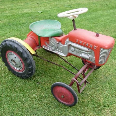 Tri-ang Pedal Tractor used front wheel with tyre